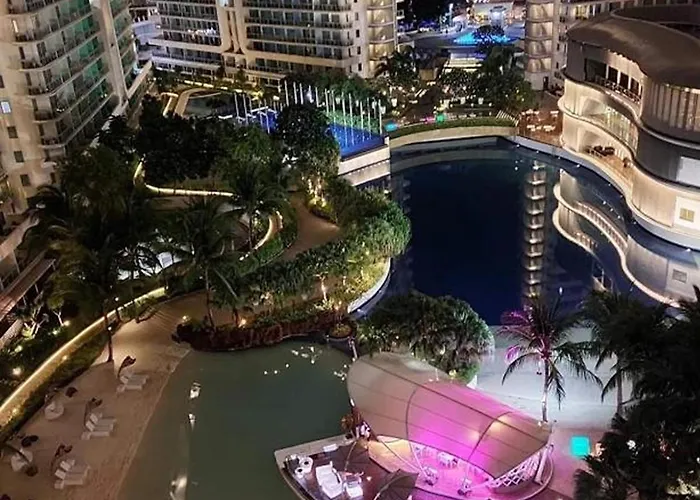 The Cozy-corner Staycation Azure Residences 3*